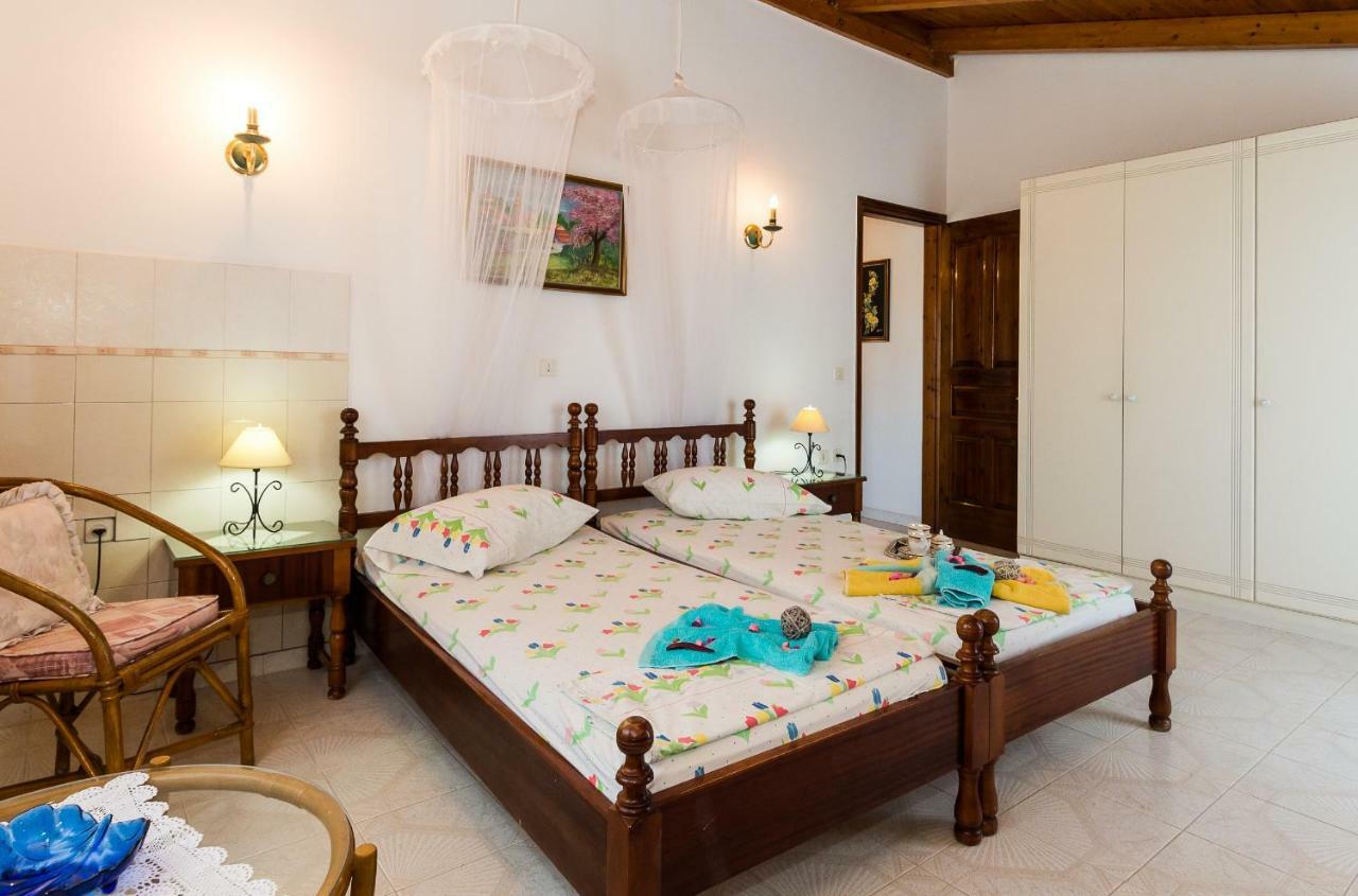 Villa Anna Apartments - 550M From The Beach, By Zantewize Vasilikí Екстериор снимка